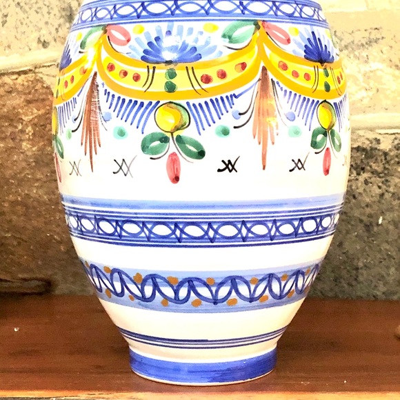 Talavera Style Hand-painted Vase from Mexico - Picture 2 of 4